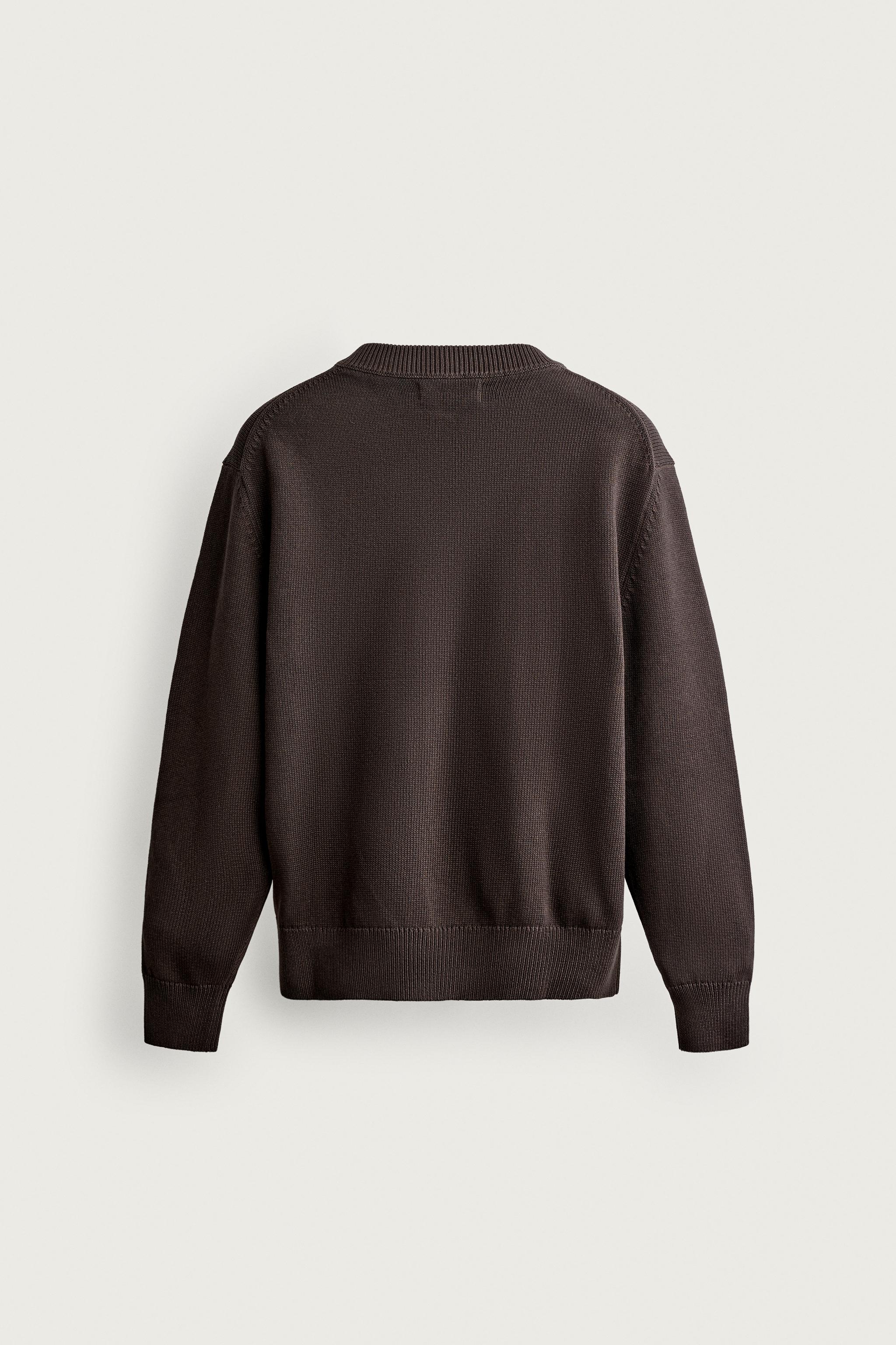 REGULAR FIT V-NECK JUMPER